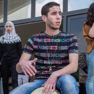 Meet your Posher, Loay